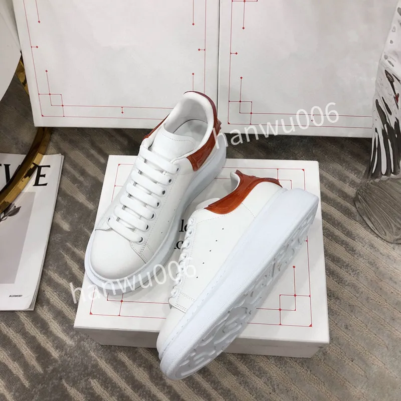 2023new Femmes Designer Casual Chaussures Sneaker Hommes Baskets Blanc Noir Vert Triple Rose Voile Chicago Kentucky Hommes Sports Plateforme Chaussures