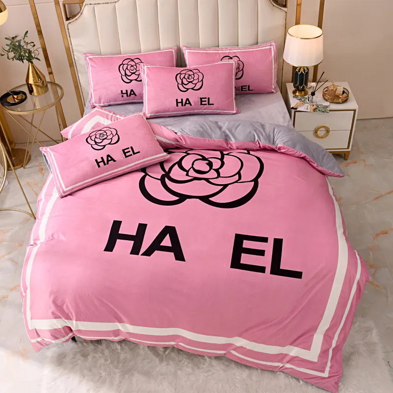 Designer Modische Bettwäsche-Sets, 4-teiliges Bettdecken-Set, Samt-Bettbezug, Bettlaken, bequemes Queen-Size-Bett. Beste Qualität