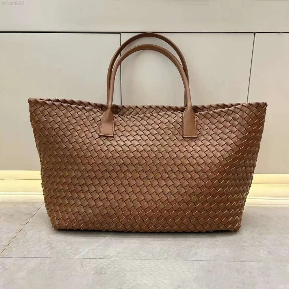 Sacs de marque en cuir véritable pour femmes, grand sac tissé de luxe de haute qualité, fourre-tout