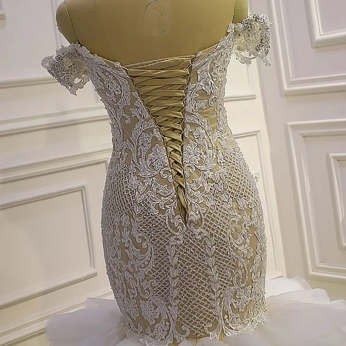 Gorgeous Mermaid Wedding Dresses Lace Applicants Off the Shoulder Lace Up Layered Up Tulle Zipper Court Gown Custom Made Plus Size Bridal Gown Vestidos De Novia