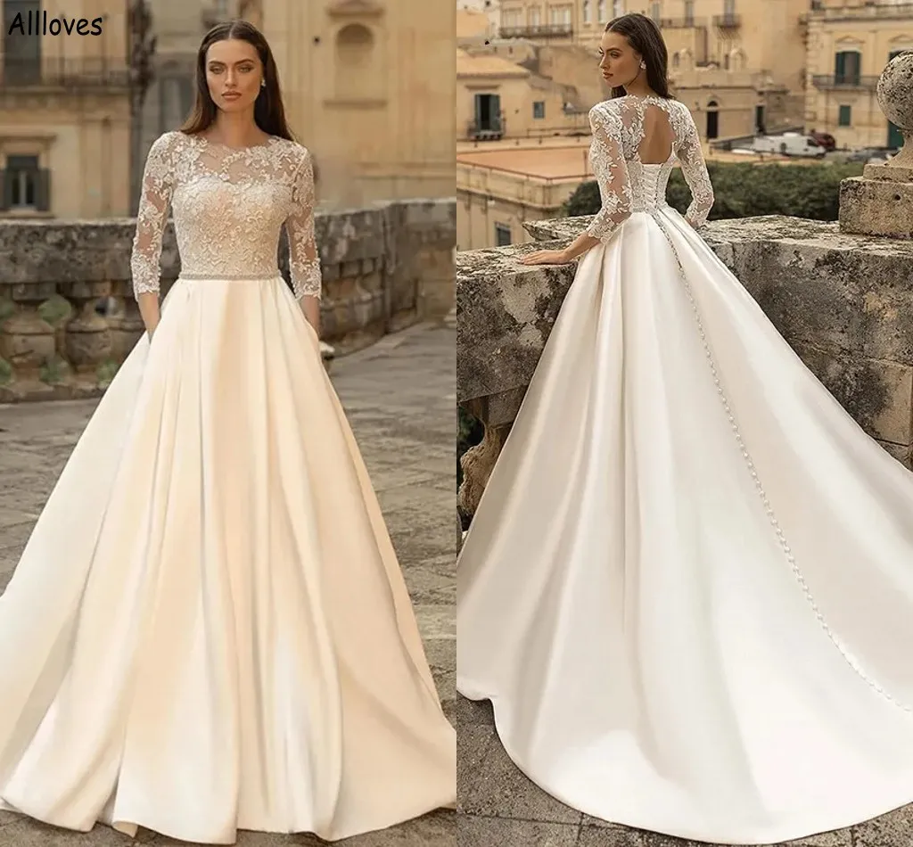 Abiti da sposa con scollo a barchetta in pizzo con scollo a barchetta con taschino maniche lunghe a 3/4 con foro sul retro Abiti da sposa in raso moderno Plus Size Abito da cerimonia per ricevimento a strascico per la sposa CL2134