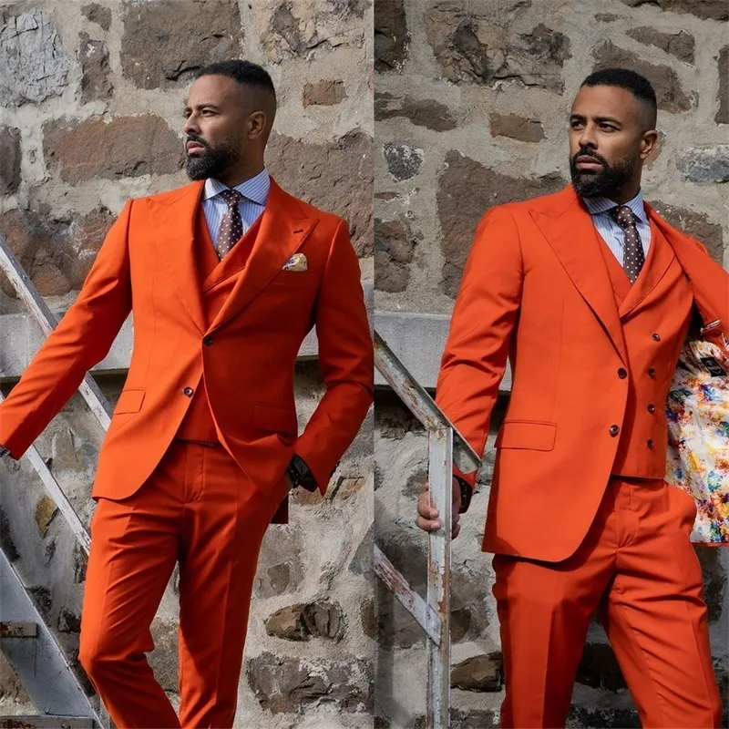 Męskie garnitury Blazers 3-warstwowe klasyczne pomarańczowe męskie biznesowe firmy spersonalizowane kurtki kamizelki ślubne Tuexdos Dance Casual Set 230406