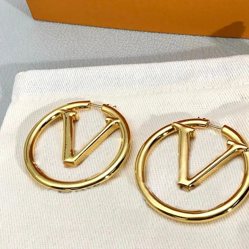 Pendiente de aro de oro pendientes de diseñador para mujer 4 cm Círculo grande Joyería de lujo simple Carta Stud Amantes regalo