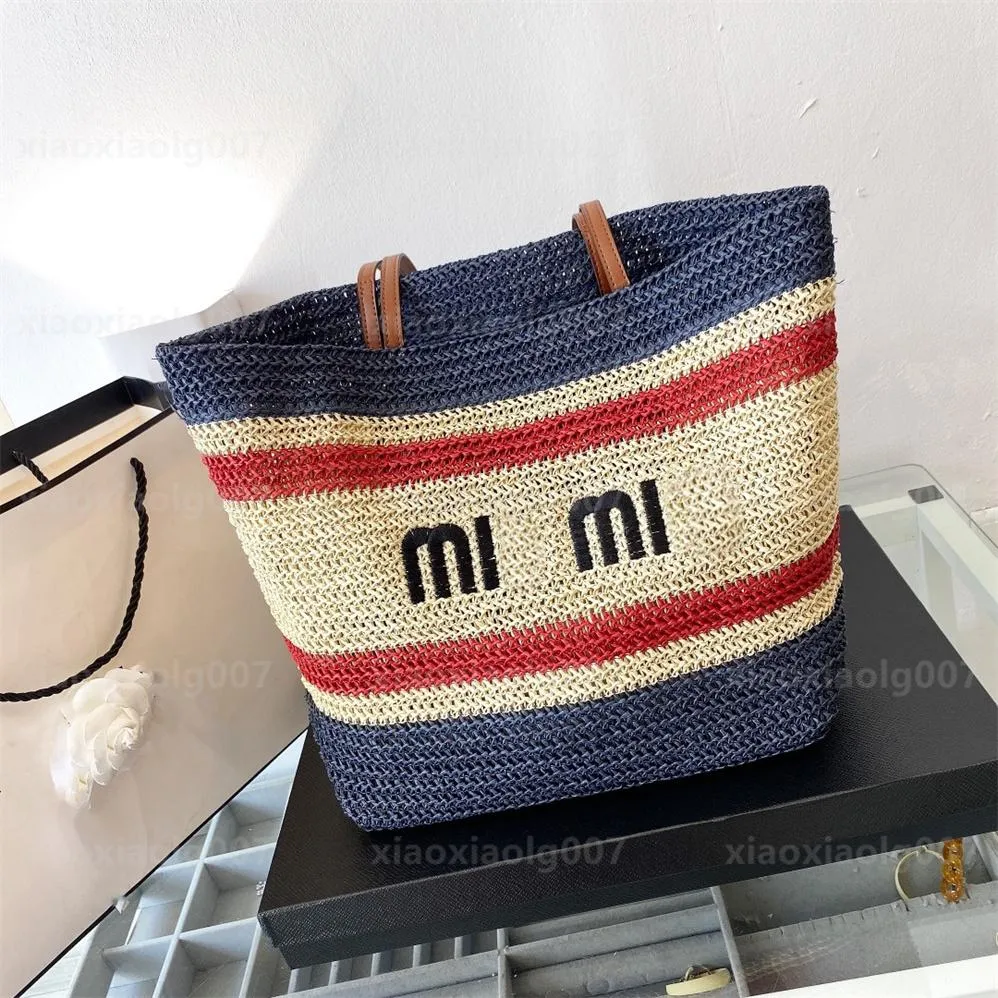 Classica borsa da spiaggia alla moda per le vacanze estive borsa di paglia designer borse da donna semplici e pratiche progettate per borse della spesa di grande capacità per ragazze