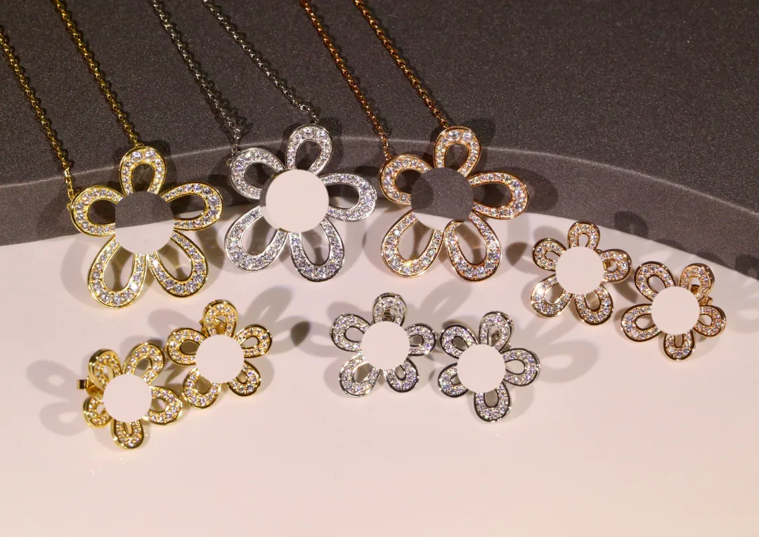 Fashion Classic Necklace örhänge smycken 4 Four Leaf Clover Charm vit färg med diamanter designer smycken halsband för kvinnor chirstmas tacksägelse dag gåva
