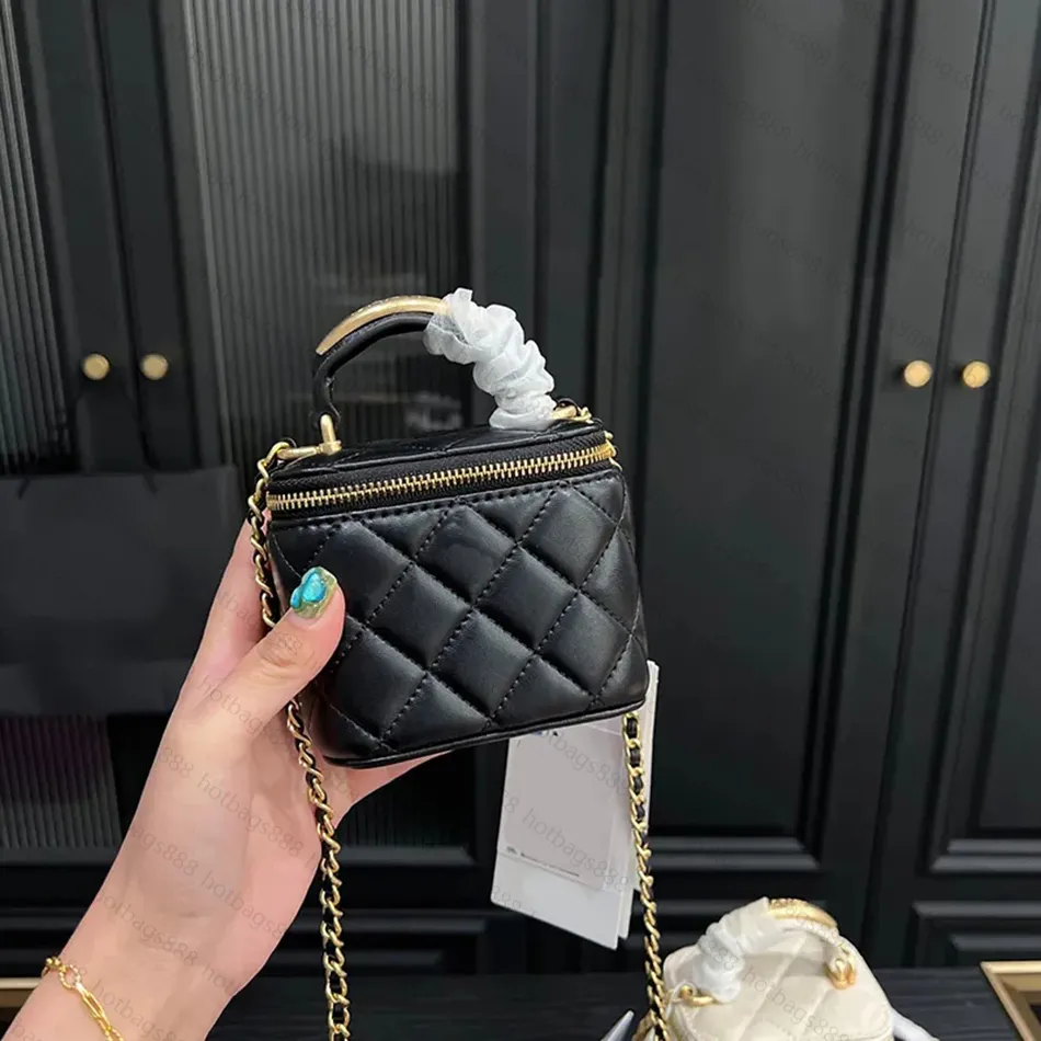 Designer Bags Women Lambskin Quilted Cosmetic Case Bag With Gold Crush Ball Metal Hardware Matelase Chain Crossbody Shoulder Black Vanity Designer Handbag