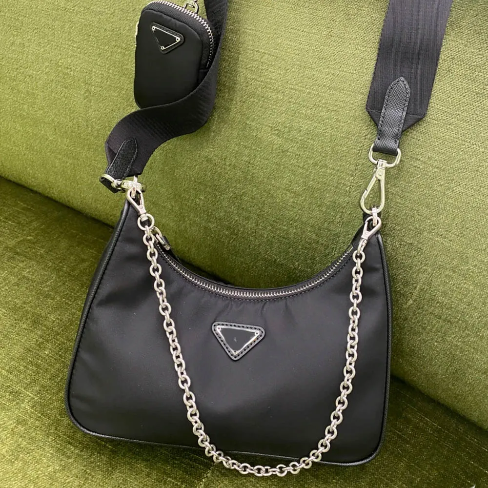 デザイナーバッグクロスボディバッグショルダーバッグバッグデザイナー女性バッグラグジュアリーバッグデザイナー財布ナイロンバッグ女性用女性の財布バッグ小さなバッグ高品質のチェーンバッグブラック。
