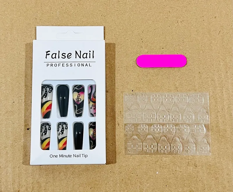 Pressione as unhas Luxo Fake Unhel Ballet A da pontuação colorida mostra o temperamento Long Wear Armadura Removível Página de unhas Falsa com cola e esfregar