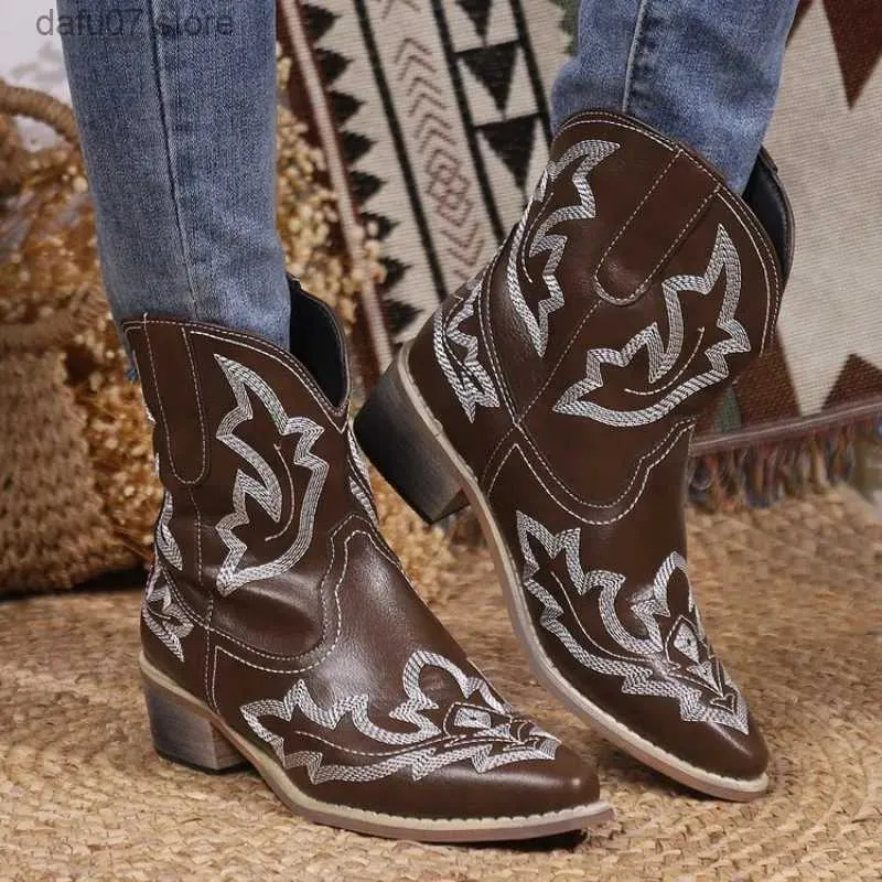 Boots NEW Embroidery Botas Mujer Faux Leather Cowboy Ankle Boots for Women Wedge High Heel Boots Snake Print Western Cowgirl Boots 43 T231106