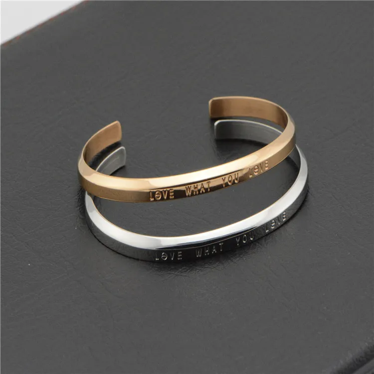 Bracelets de créateurs de bijoux de luxe, style euro-américain, en acier titane givré, couple inversé MM6, bracelet Simple ouvert