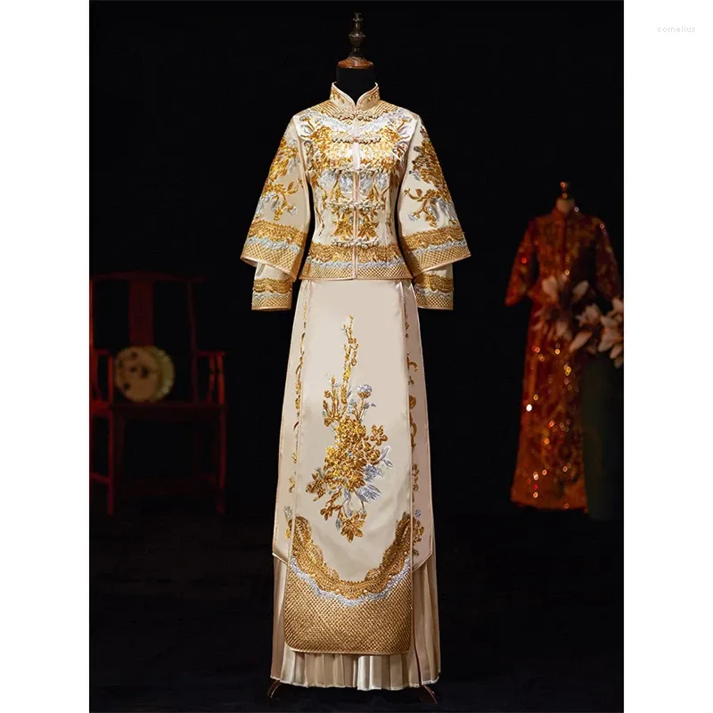 Etniska kläder gyllene champagne xiuhe cheongsam topp elegant brud traditionell kinesisk för kvinnor bröllopsklänning broderi tang kostym
