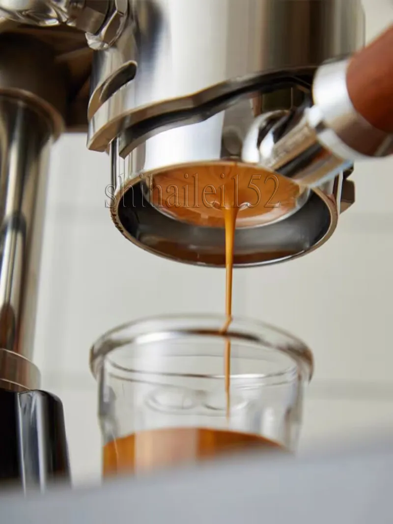 イタリアのマニュアルエスプレッソマシン ポータブル圧力抽出コーヒー