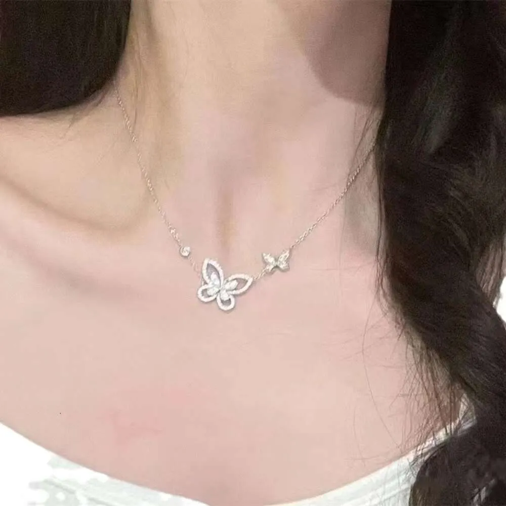 T Family High Edition Phantom Butterfly Necklace for Lies Women's Unisex Ins Light Small Fairy Style Sparkling Diamond Collar Chain