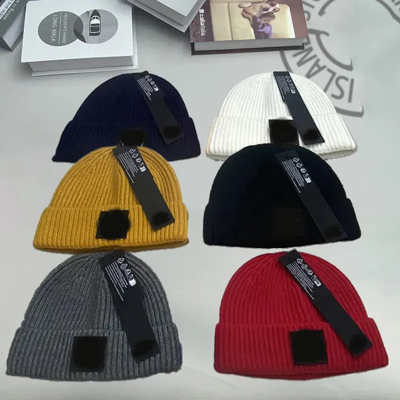 Berretto/Teschio Zucchetto in cashmere spesso/Cappello con teschio Cappello lavorato a maglia Zucchetto con alfabeto Cappello con teschio Cappello con teschio Designer Cappello autunno/inverno Cappello lavorato a maglia Cappello lavorato a maglia da donna