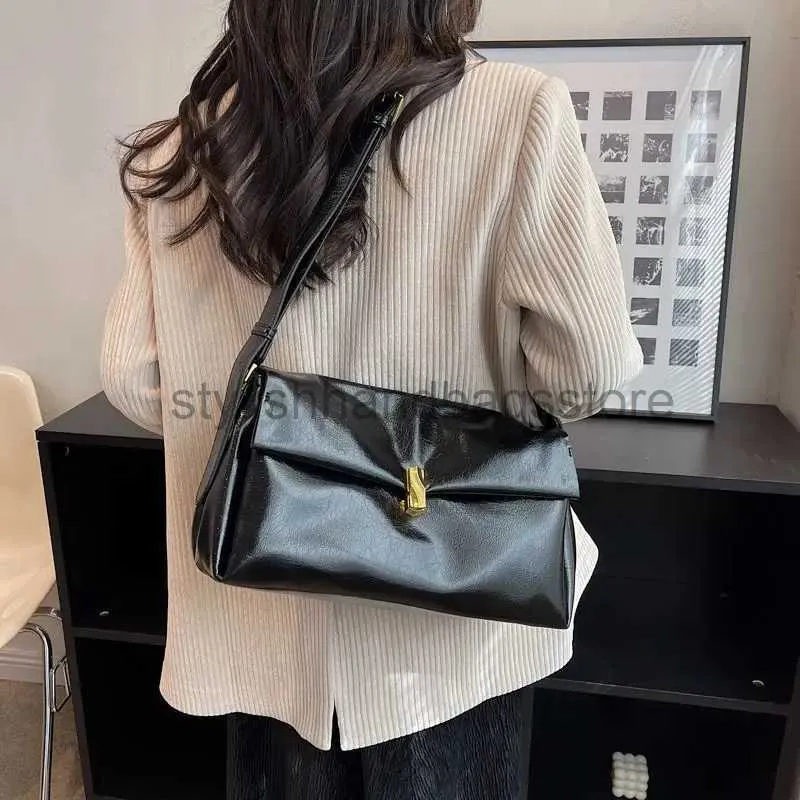 Schoudertassen Handtassen 2023 Winter Fasion One Soulder Crossbody Tas met grote capaciteit Geschenkstijlvolle handtassenwinkel