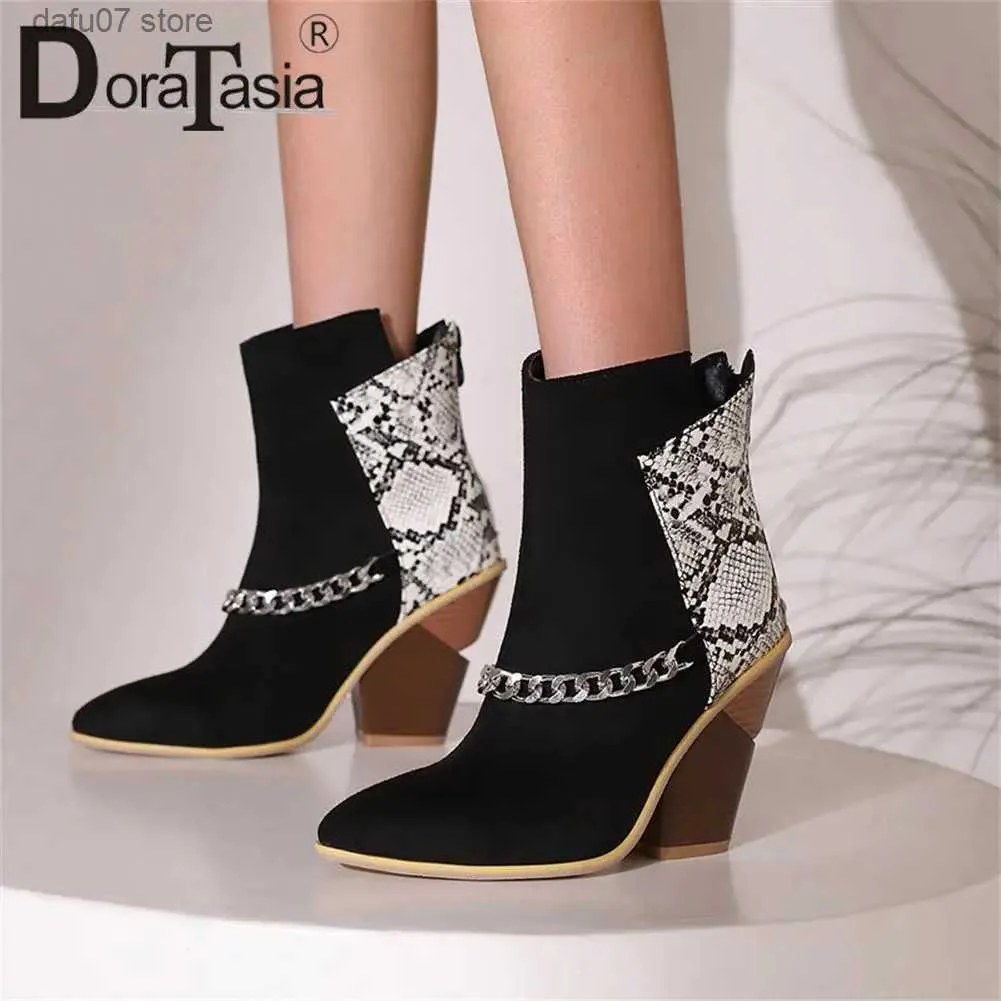 Bottes Grande taille 48 nouvelle femme bout pointu bottines mode chaîne Patchwork gros talons hauts femmes fête Sexy Cowboy femme chaussures T231106