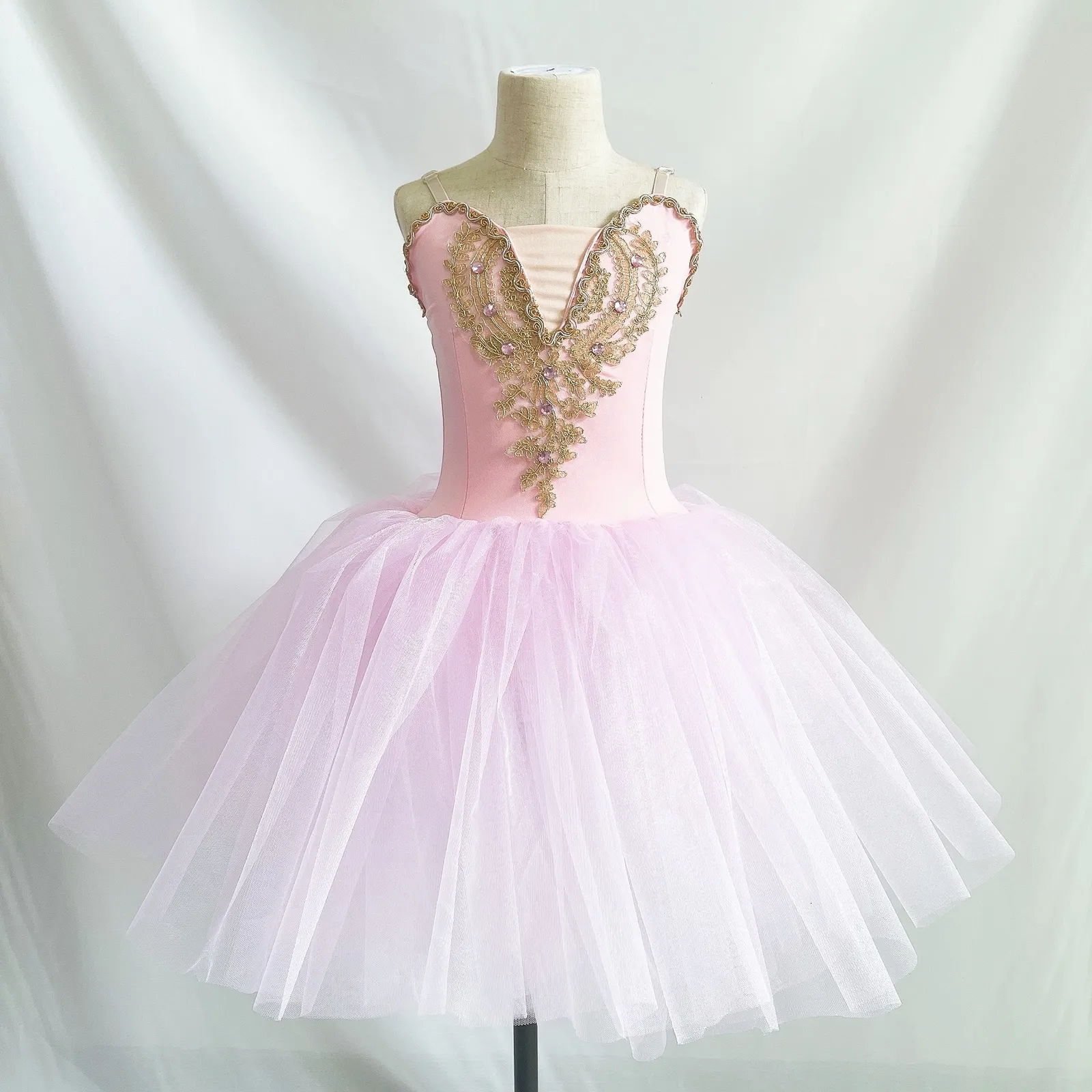 Vestido de ballet para niñas pequeñas, vestido de ballet con  falda tutú de encaje con perlas, leotardo y bailarina, disfraz de  actuación, Rosado : Ropa, Zapatos y Joyería
