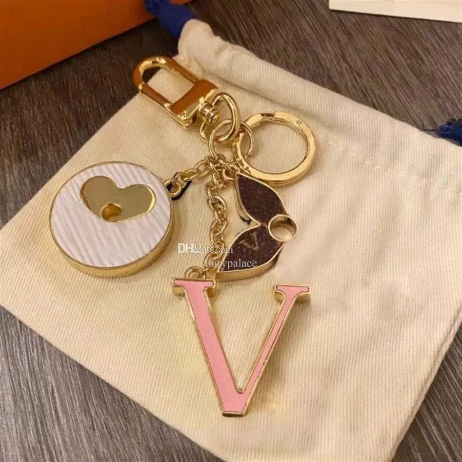 2023 High Qualtiy Brand Designer Keychain Fashion Purse Pendant Car Chain Charm Bag Keyring Trinket Gifts Handmade Accessories