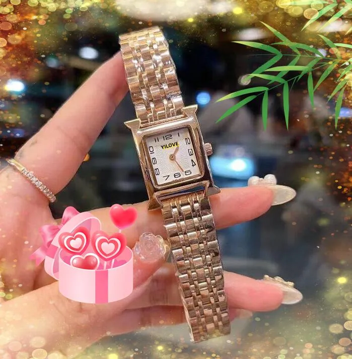 Relógio de moda de quartzo com mostrador quadrado pequeno Relógio de lazer para negócios Mulher pulseira de aço inoxidável popular retro dois pinos número digital rosa ouro pulseira relógios