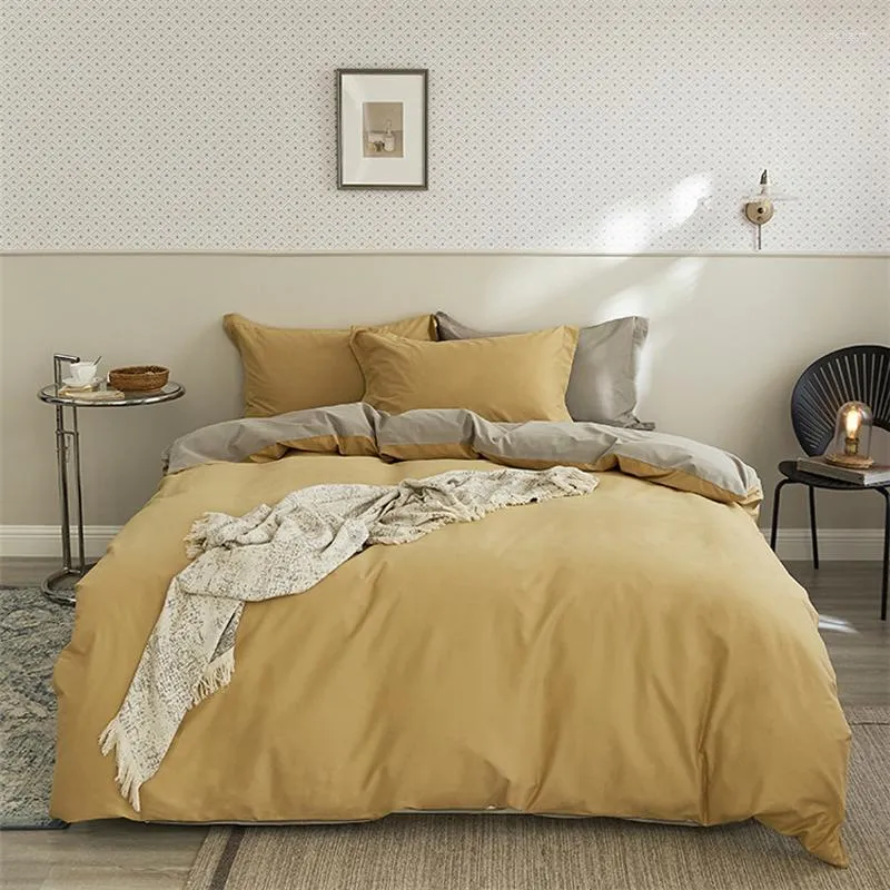 Bettwäsche-Sets 2023 Vierteiliges Bettlaken aus einfacher Baumwolle für den Haushalt, Bettbezug, bestickt, bequeme Mode, gelbe Farbe