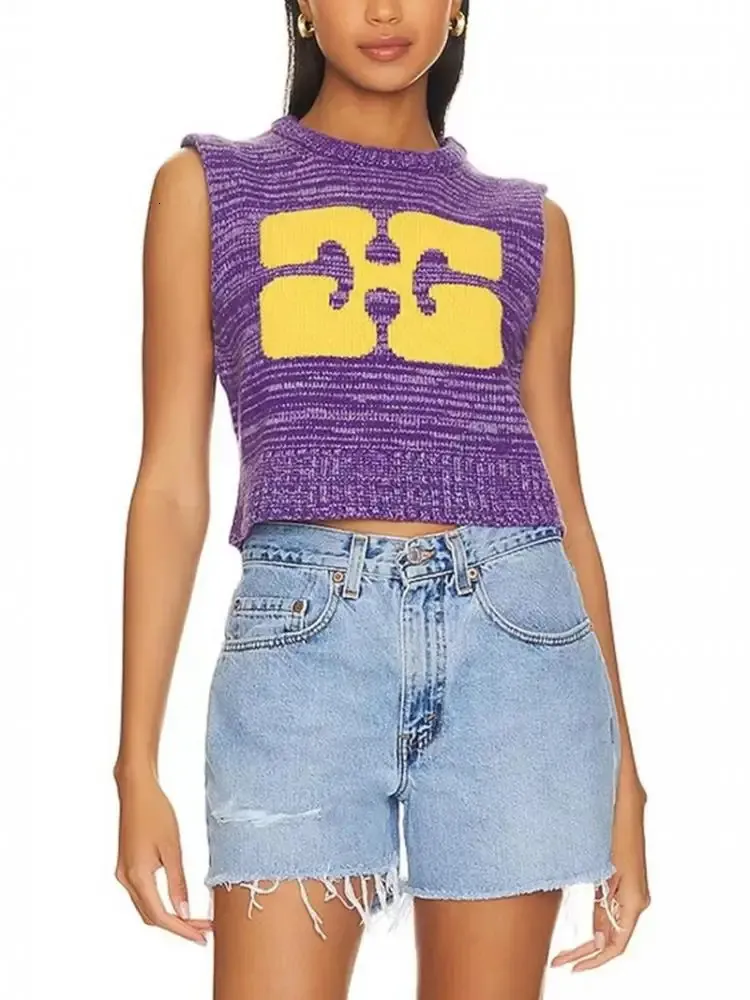 Kvinnors tröjor Fashion Ladies Round Neck Sleeveless Knit Tank Top 2023 Yellow Print Purple Short Vest Summer Versatile 231107