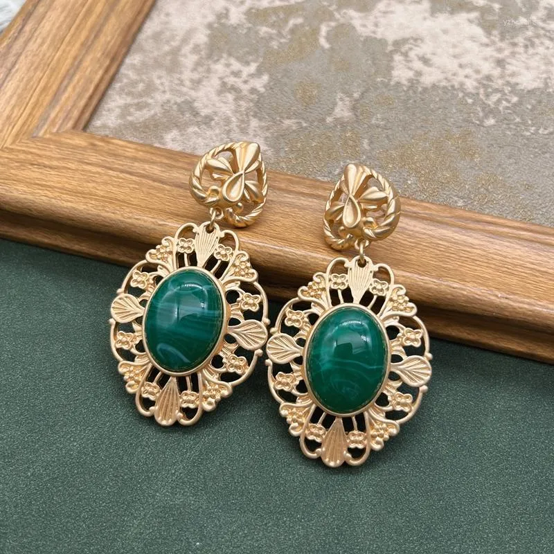 Kolczyki stadniskie filigranowe wisiorki Enaster z zieloną żywicą piersi biżuteria dla kobiet