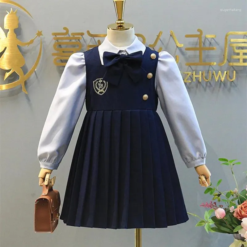 Abiti da ragazza Set da ragazza 2023 Camicia elegante in tinta unita stile britannico primavera e autunno Moda per bambini Dolce bella