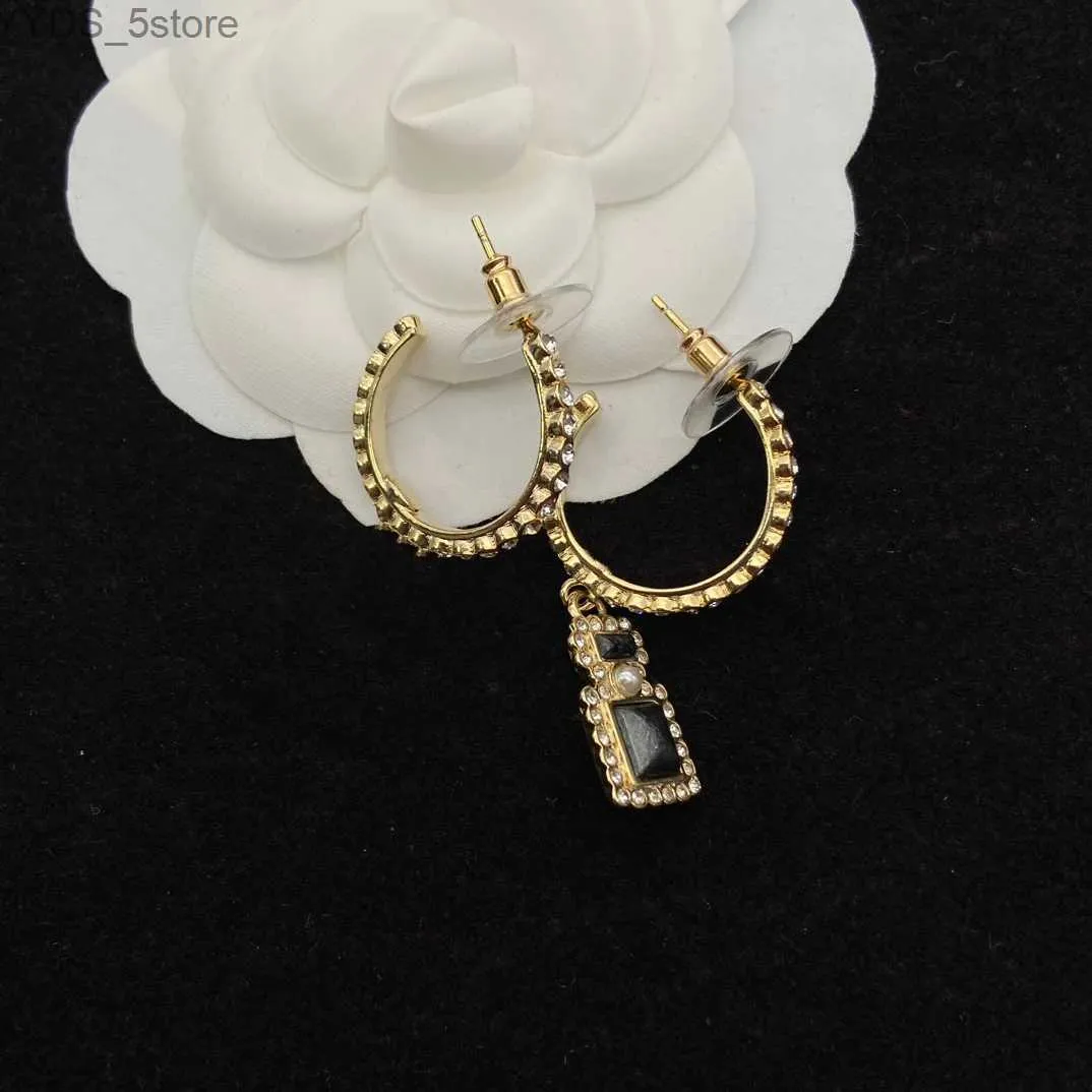 New And Old Pink And Black Copper Ear Large Pearl Stud Earrings