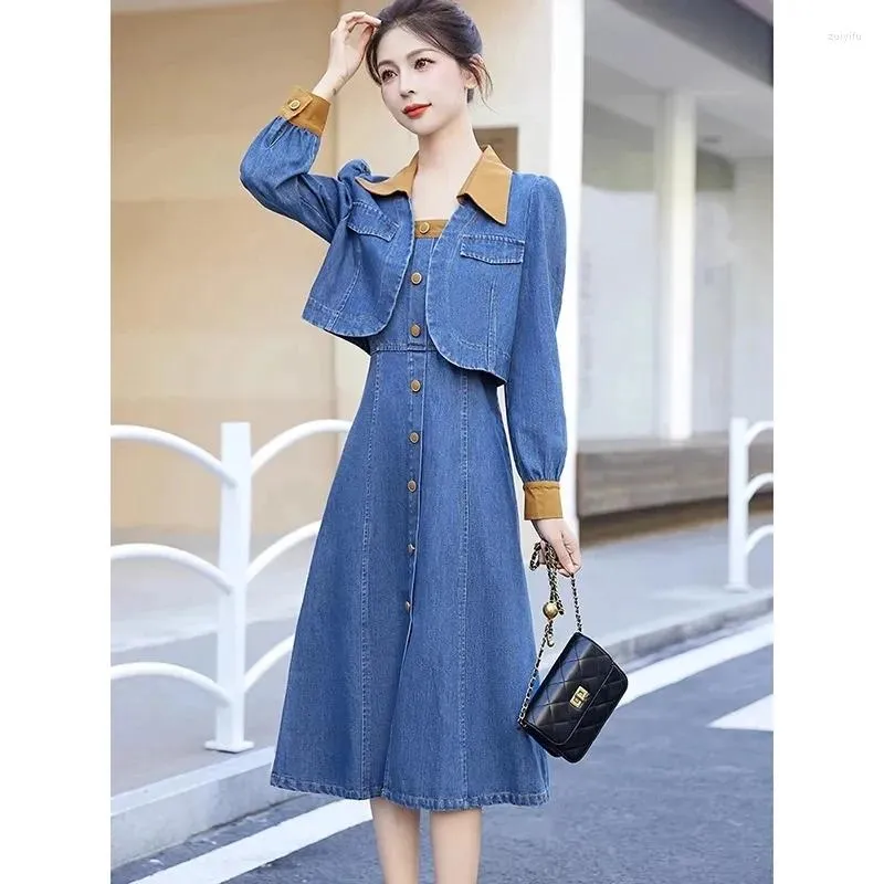 Casual Dresses Advanced Sense Blue Denim Suspender Dress Set For Women 2023 Slim Temperament Jeans Jacket Rem Tvådel