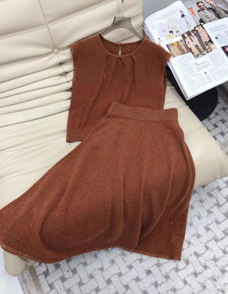 Женские брюки из двух предметов, винтажная элегантная яркая шелковая трикотажная юбка, комплект из топа без рукавов с круглым вырезом, длинный комплект из 2 предметов