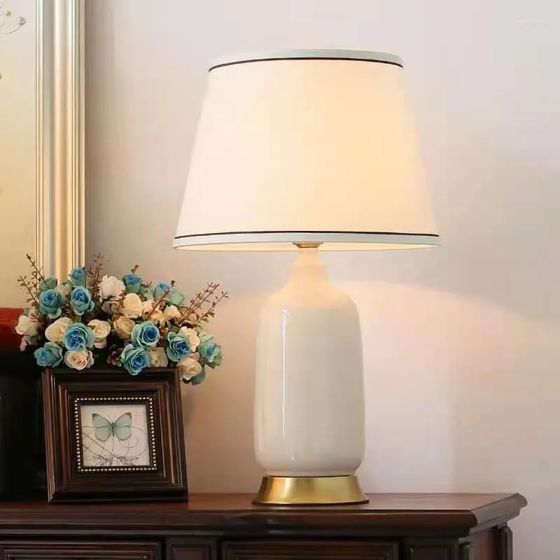 Lampy stołowe American Proste salon sypialnia lampa nocna Ceramiczne biurko studiowanie domu wystawa hala el model dekoracyjny