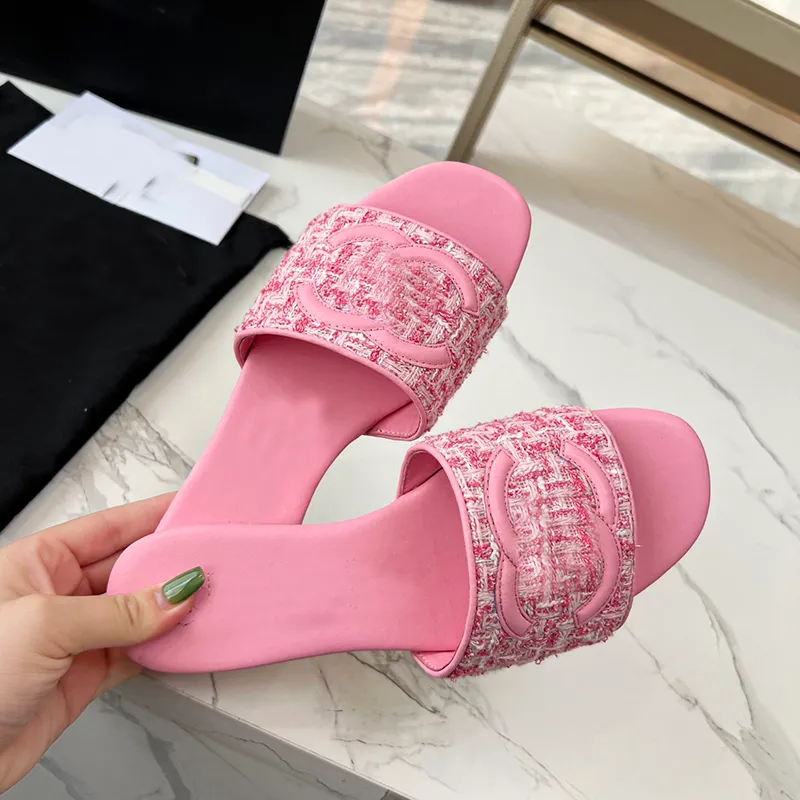 designer kvinnors tofflor sommarskum löpare för kvinnor läder glider flip flops kvinnor sandaler utomhus sovrum hotellskor vinter med låda