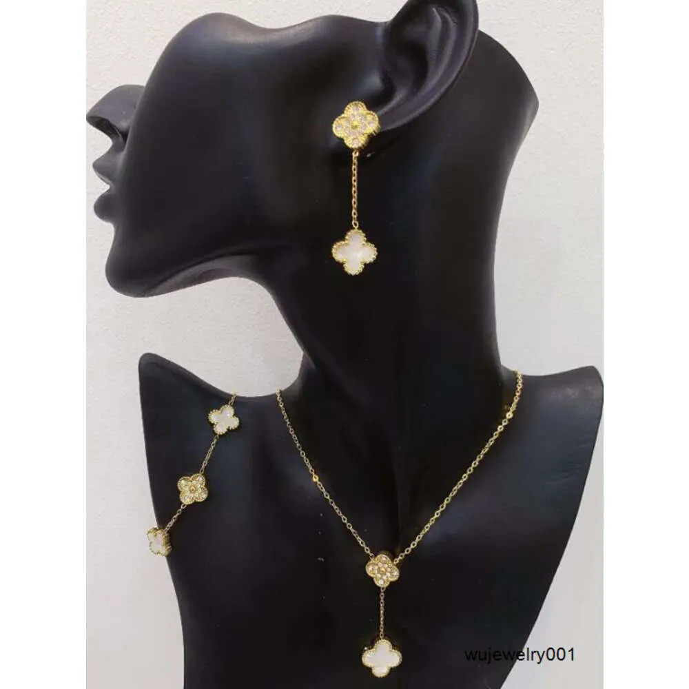 10Color 4 Four Leaf Clover Luxury Designer smycken sätter skal titanstål kvinnor armband örhängen halsband valentiner dag födelsedagspresent