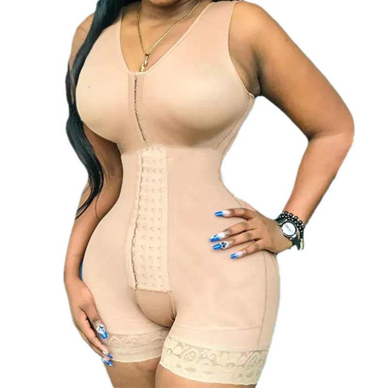 Waist Tummy Shaper Modello da ragazza colombiana da donna con 3 petti Fajas a forma di reggiseno in pizzo pantaloncini per la perdita di peso vestiti aderenti a casa che indossano la macchina per l'allenamento in vita 230406