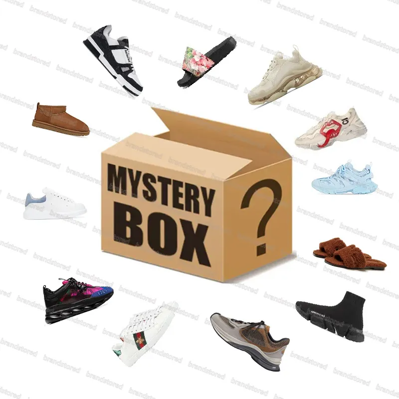 Kerstcadeau Blind Box Willekeurige stijl Designer Sneakers Reflecterende sneakers Dames Slippers Dameslaarzen Heren Schoenen Trainers Diverse Serie Schoenen Dagelijks Beperkte grote uitverkoop