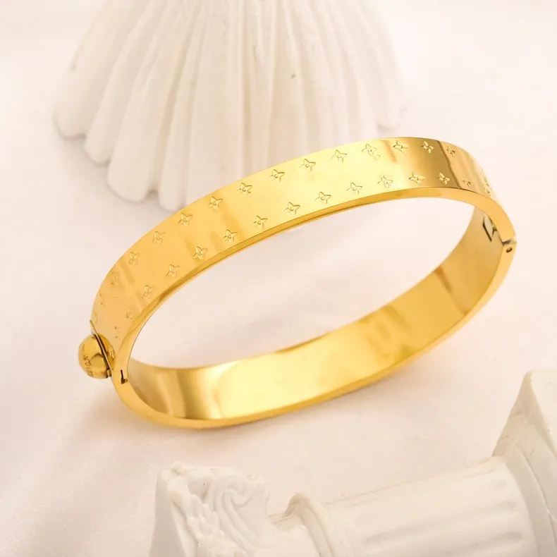 braccialetto in oro gioielli di design braccialetto gioielli quadrifoglio bracciali braccialetto trifoglio cavo amore braccialetto braccialetto braccialetto smaltato braccialetto chiodo in argento Not Fade