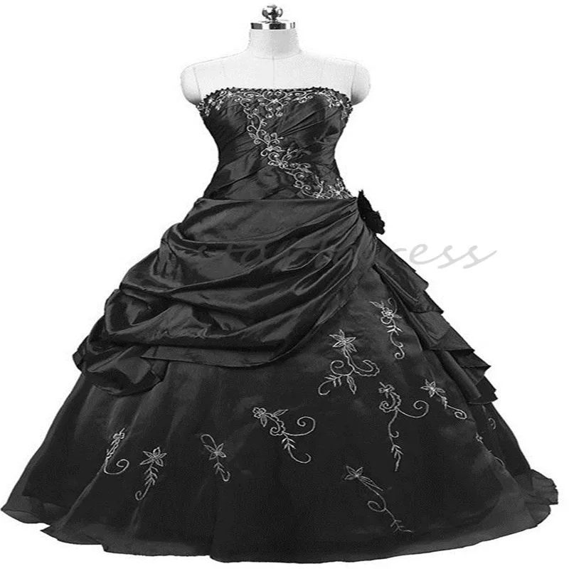 Gothic Victorian Embroidered Black Ball Gown Wedding Dress 2024