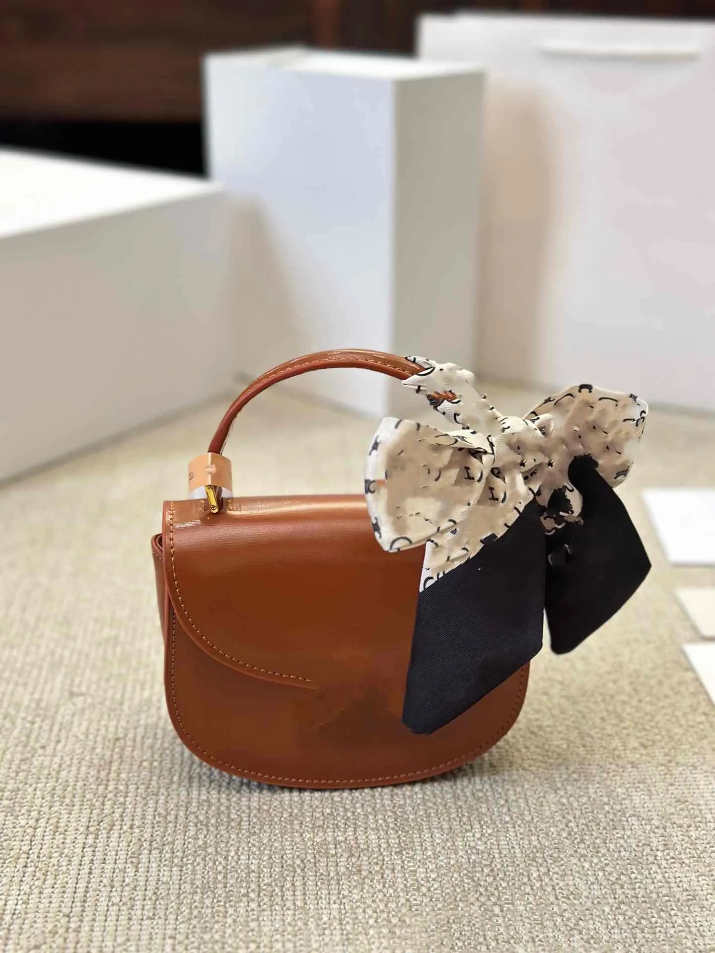 Luxuriöse Designer-Handtasche, tragbare kleine quadratische Mini-Tasche mit Schals, Damenhandtasche, kleine, exquisite Clutch-Bag-Geldbörse