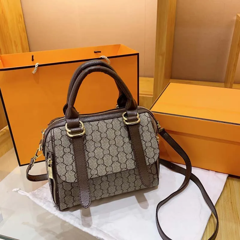 Sacs à bandoulière classiques pour femmes Sac à main en peau de vache Designer Low key Luxury Suede Material et Crocodile Double face Fashion Versatile Crossbody Bag