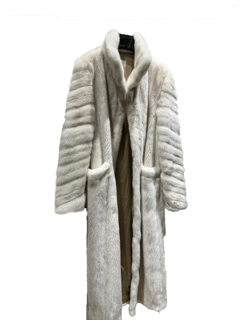 Cappotto lungo in visone con risvolto in pelliccia da donna Moda Atmosfera senior Confortevole 2024 Autunno e inverno 1030