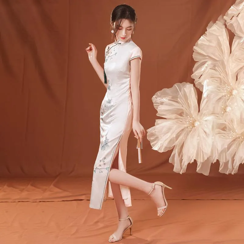 Long Qipao Womens Retro Hanfu Dress Elegant Chinese Long Qipao Womens Retro Hanfu Dress Elegant Chinese