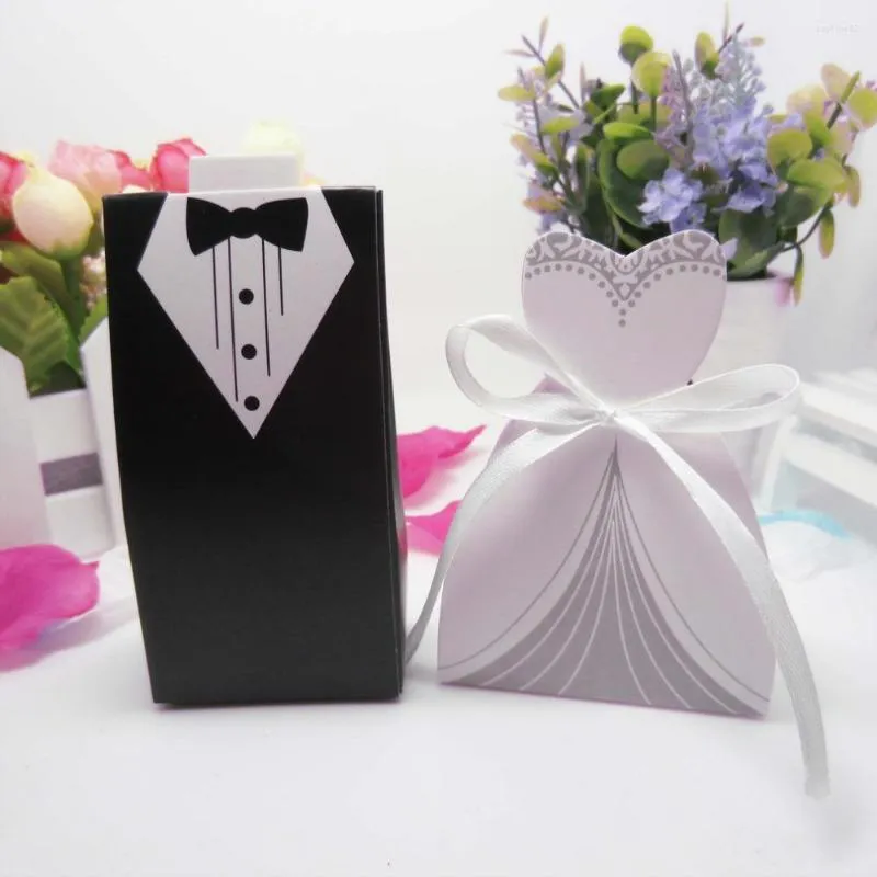 Decorazioni natalizie Decorazione di nozze 50 pezzi Sposa Sposo Scatole di caramelle Bomboniere e regali di carta per Mariage Boda Bombo