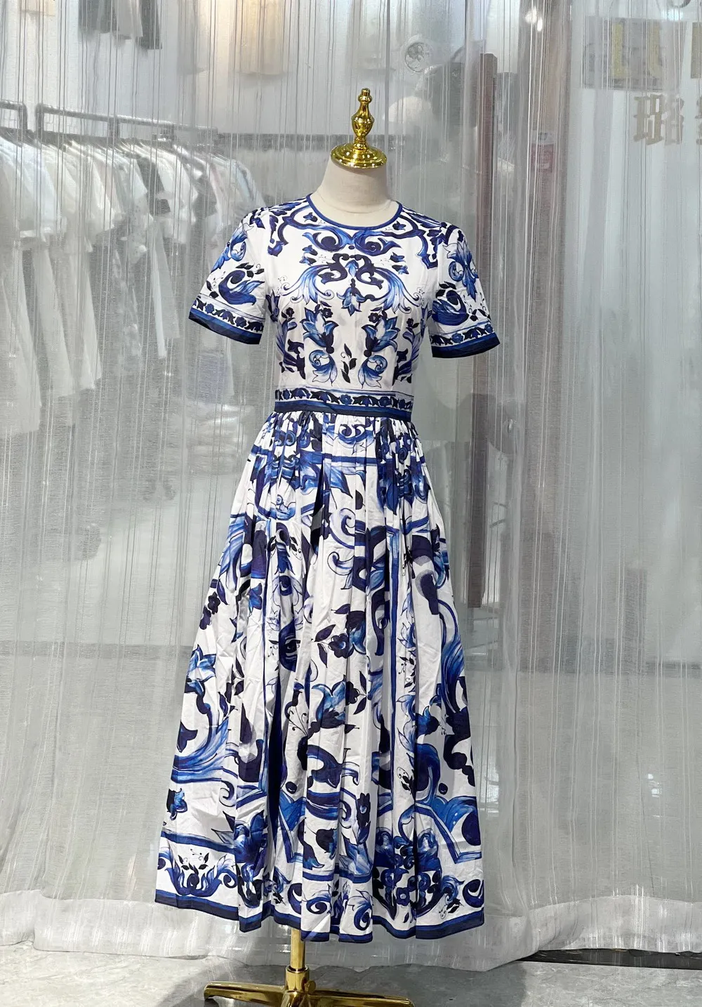 New Women's Fashion Designer Designs Dresses Fancy Dress Women Blue And White Porcelain Printed Gathered Waist Short Sleeve Fit&Flare Ca 4691