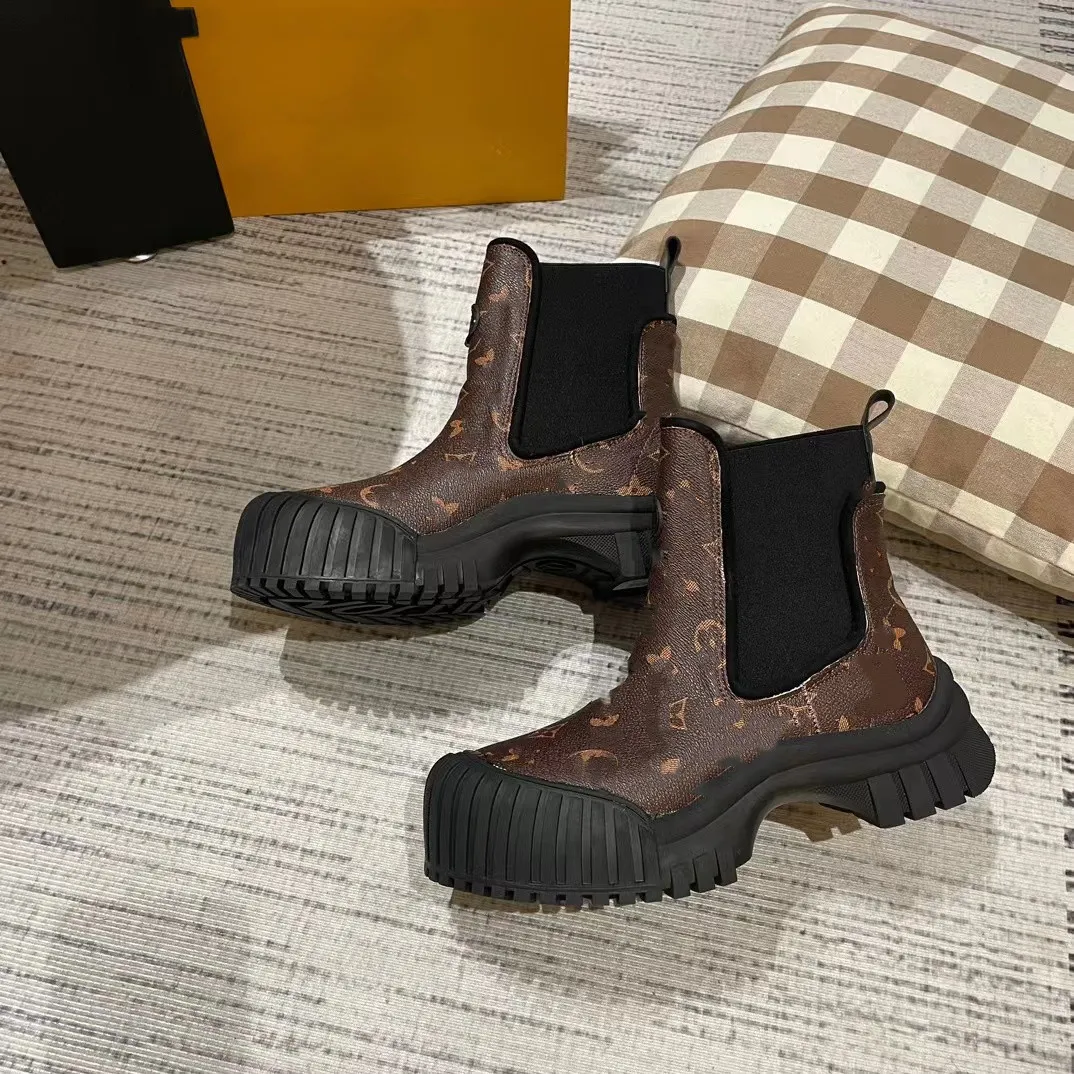 مصمم نساء روبي مسطح في الكاحل في الكاحل أحذية عالية الكاحل في الكاحل العجل مكتنزة Martin Winter Shoes منصة Desert Sineakers الحجم 35-41 03