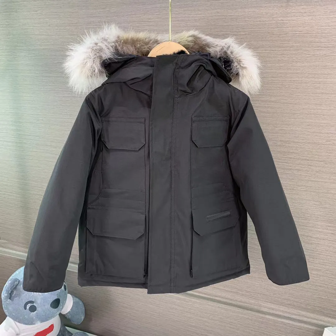 Toppar Kids Coat New Boys Coat 2023 Fashion High Street Clothing Letter Geometric Printed Down Jackets Hooded Long Coats Winter Windopertoat Fashion Pock Jackets Outwear