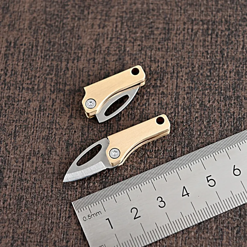 EDC Outdoor Camping Knife Cutting Tool Mini Folding Knife Gift Keyring Fruit Knife Unpacking Key Chain Pendant