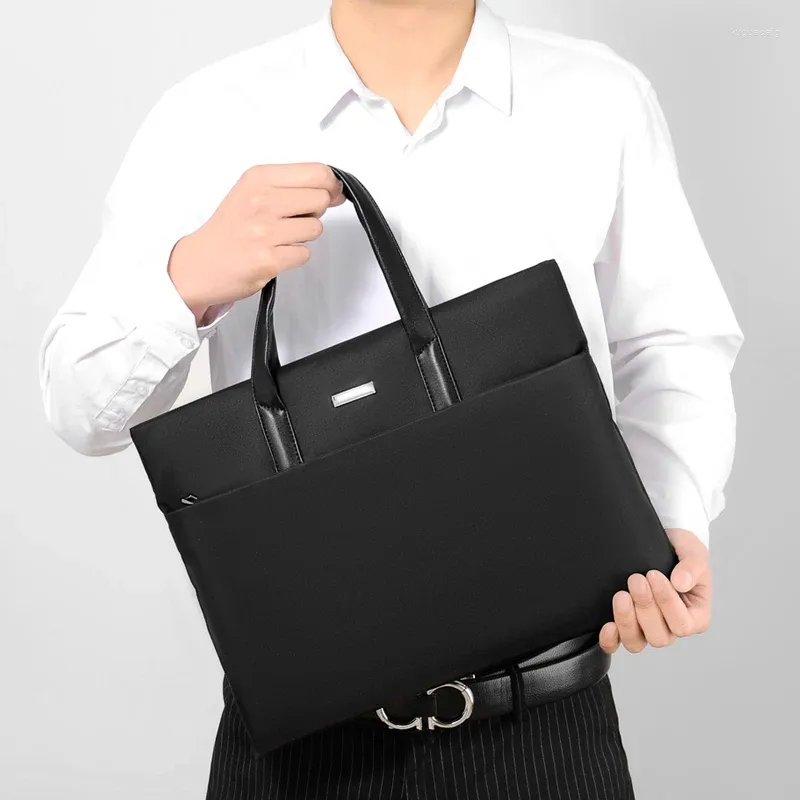Duffel Bags 1Pcs Business Briefcase Polyester Water-resistant Men's Light Handbag Large Capacity Computer Bag Casual Crossbody