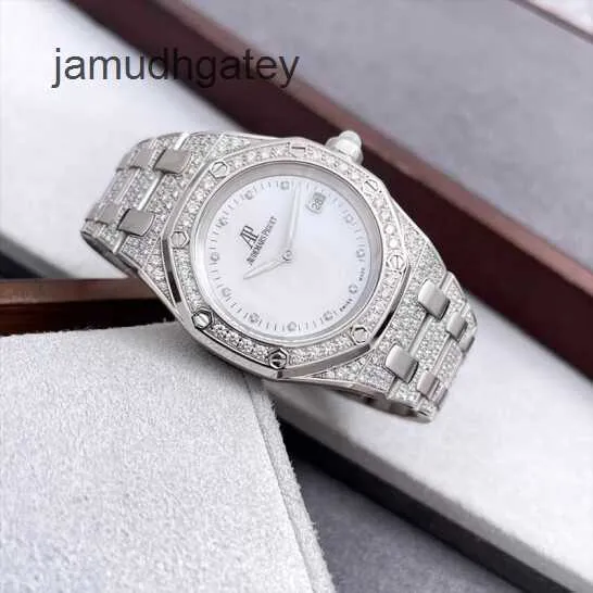 AP Swiss Swiss Luxury Wrist Watches Royal AP Oak Series 18K All White Gold Original Diamond Fritillaria Quartz Women’s Watch 67602BC 33MM H537