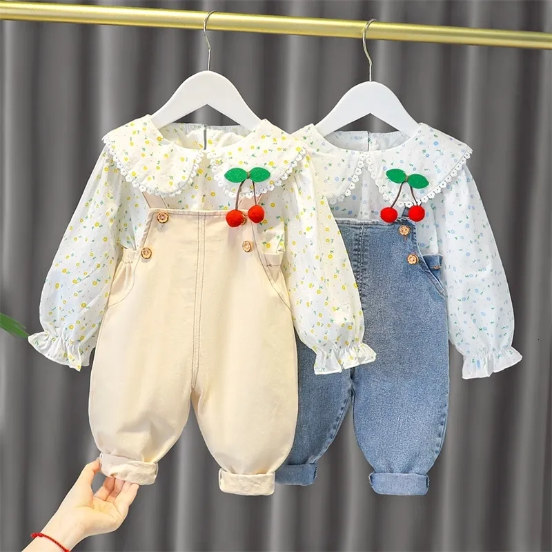 Kläderuppsättningar 2023 Spring Autumn Chilldren Sweet Baby Girl Clothal Shirt and Pants 2sts Casual Large Lapel Suit 230406