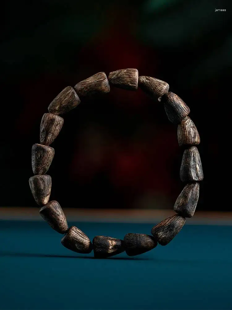 Halskette-Ohrringe-Set, natürlich, Vietnam, Phu Sen, rote Erde, gealtertes Agarholz, Handschnurform, duftende Buddha-Perlen, neun Minuten untergetaucht, aus Holz